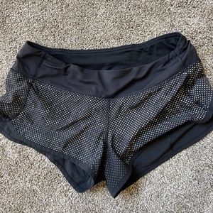 Lululemon speed up shorts size 6